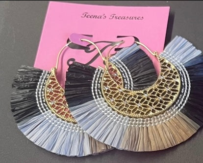 Earrings black and gold fans